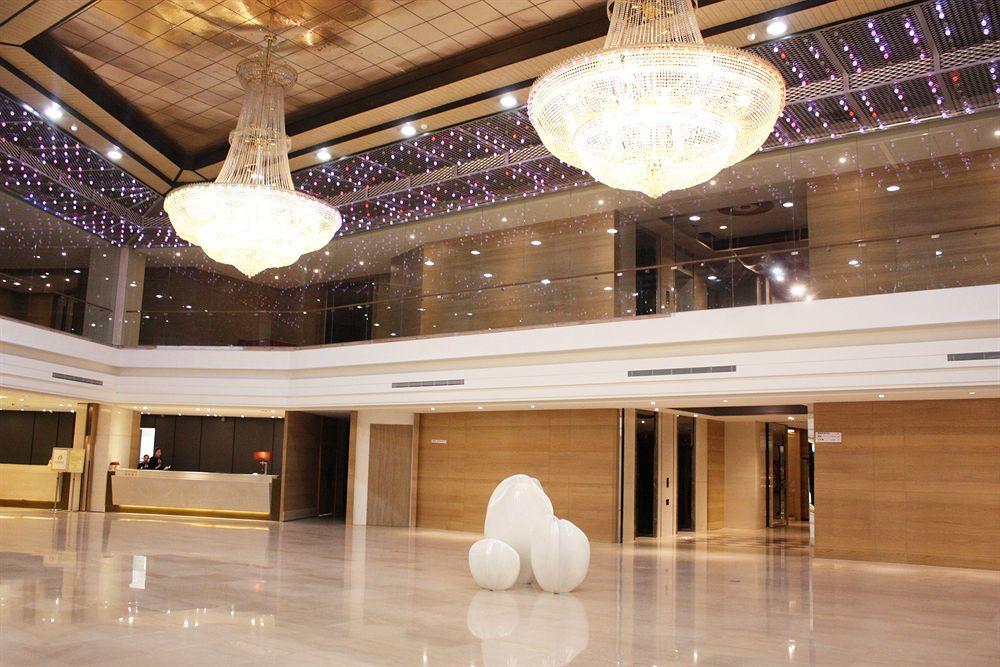 Pleasant Hotels International Таоюань Екстер'єр фото