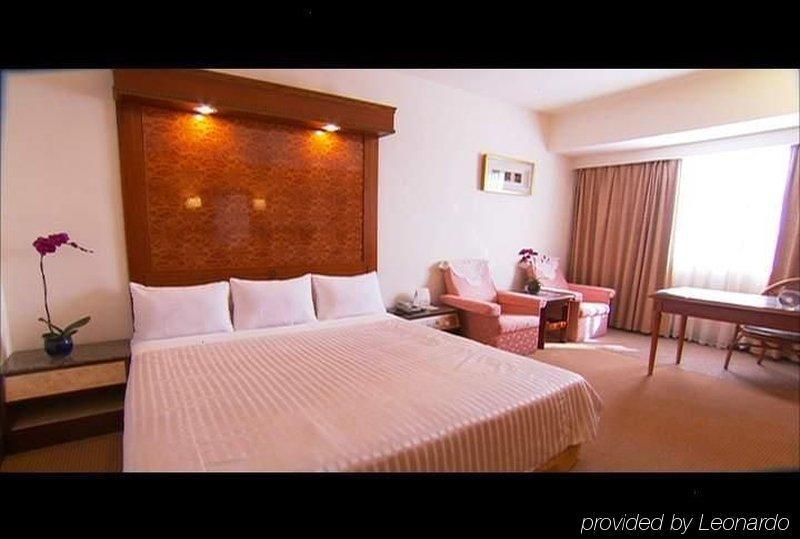 Pleasant Hotels International Таоюань Екстер'єр фото